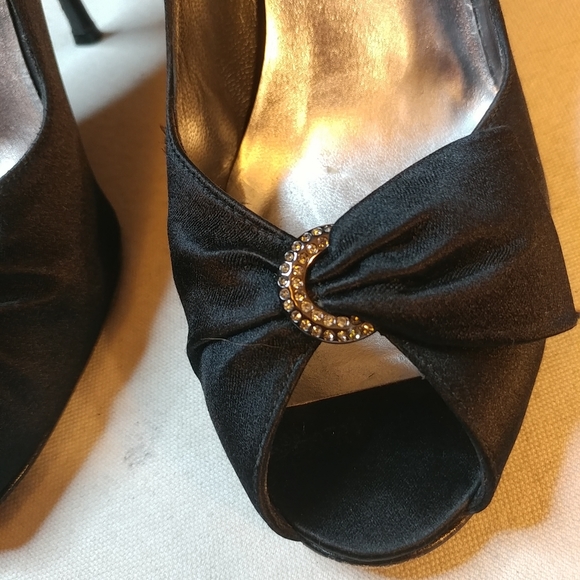 STUART WEITZMAN Rhinestone Ring Black heel sz 8. 5 - Picture 2 of 8